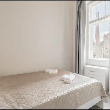 Apartment Downtown Jewish Quarter Ruin Bar With 2 Full Bath