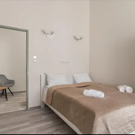 Downtown Jewish Quarter Ruin Bar With 2 Full Bath Apartament